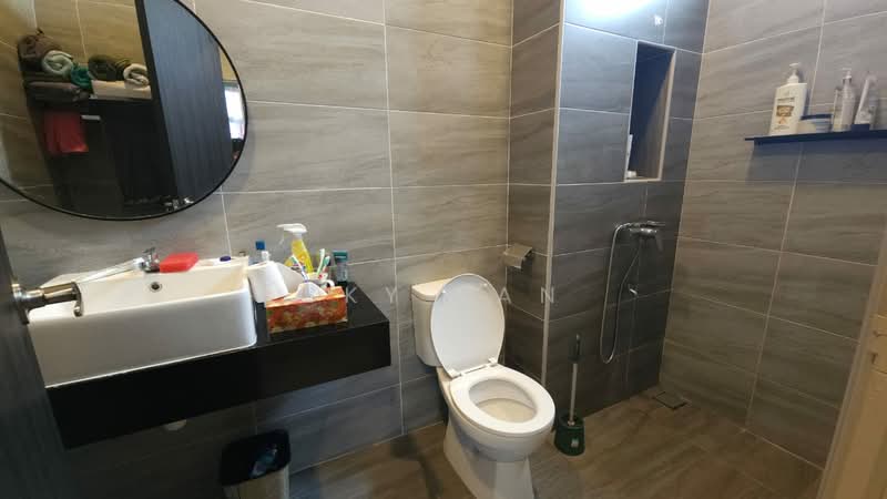 Semi-Detached House for Sale in Skudai (Johor) - Sky Tan - Bathroom - PropertyGuru.com.my