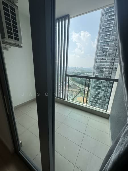Lakefront Residence untuk Untuk Disewa - RM 2,200 /bulan, Mac 2026 - STUDIO Balcony - PropertyGuru.com.my