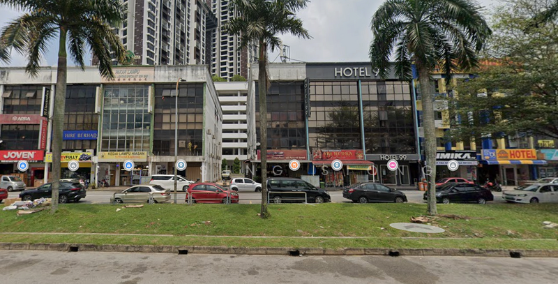 Shop for Rent in Seri Kembangan (Selangor) - Lee Sing Siong - Exterior - PropertyGuru.com.my
