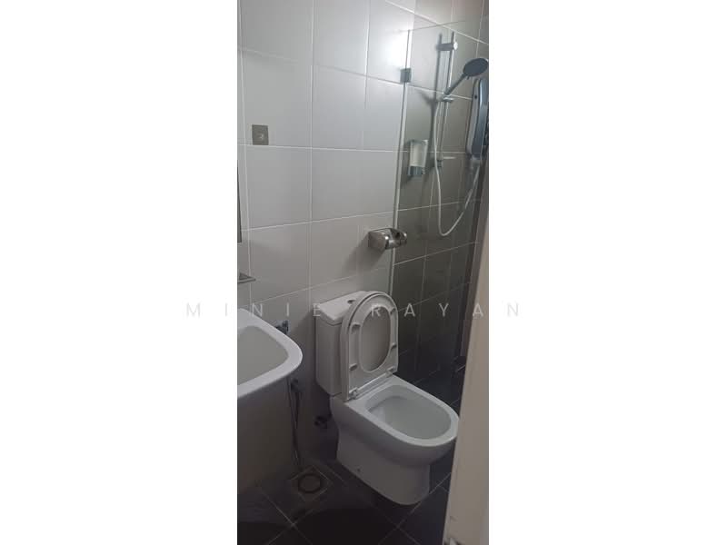 Service Residence for Sale at D'sands Residence - Minie Rayan - Bathroom - PropertyGuru.com.my