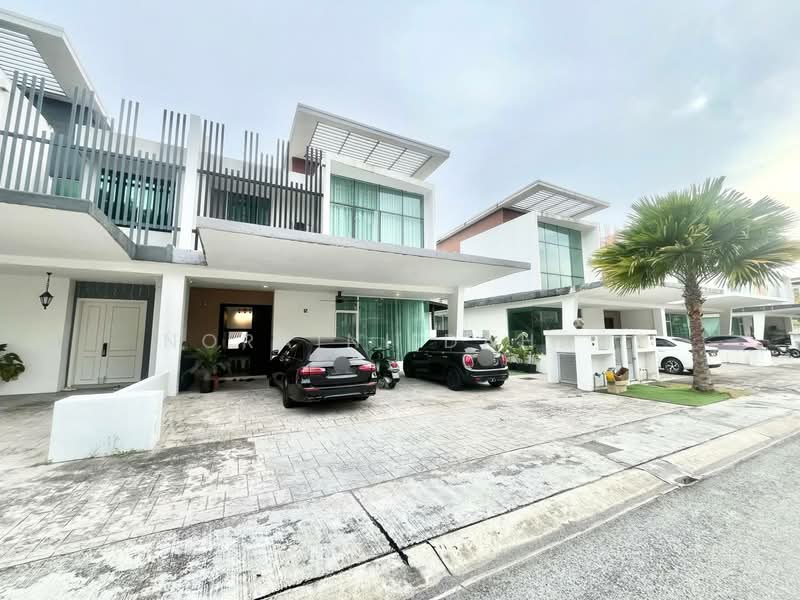 2-storey Terraced House for Sale in Cyberjaya (Selangor) - Noraini Dahan - Exterior - PropertyGuru.com.my
