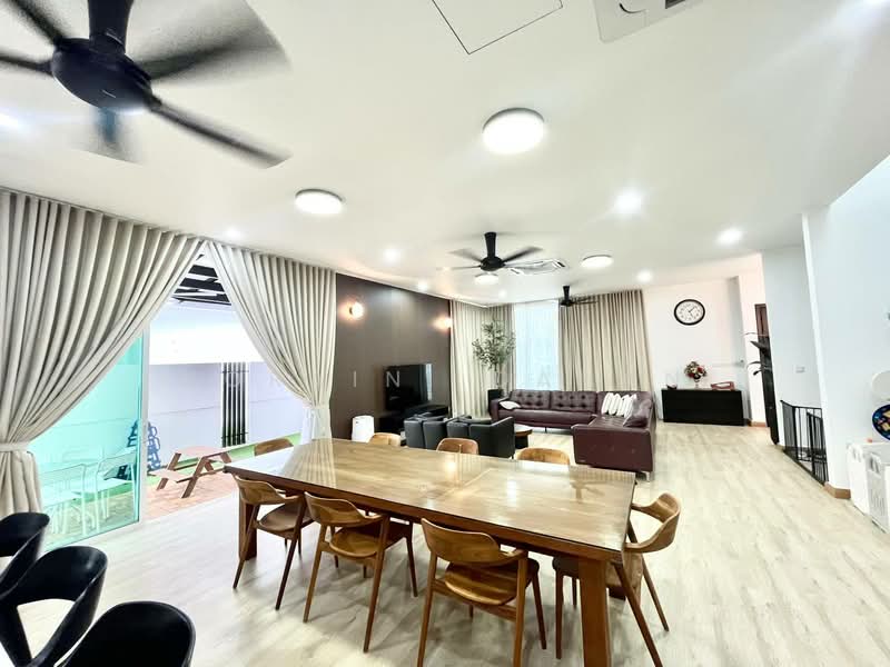2-storey Terraced House for Sale in Cyberjaya (Selangor) - Noraini Dahan - Living Room - PropertyGuru.com.my