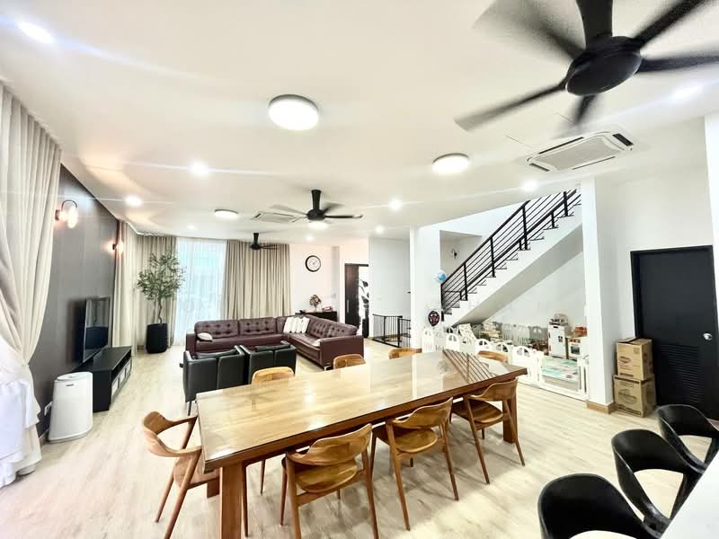 2-storey Terraced House for Sale in Cyberjaya (Selangor) - Noraini Dahan - Living Room - PropertyGuru.com.my