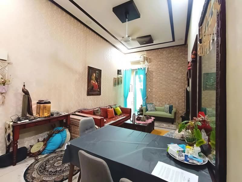 Service Residence for Sale at Saville @ Melawati - Hairul Ramli - Living Room - PropertyGuru.com.my