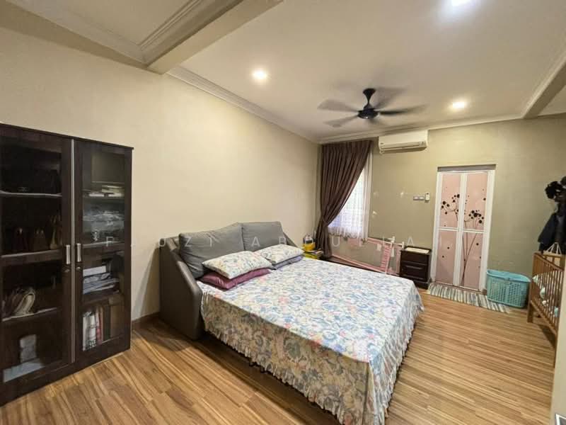 Rumah Banglo untuk Dijual di Taman Puncak Perdana (Shah Alam) - Fauzi Abdullah - Bedroom - PropertyGuru.com.my