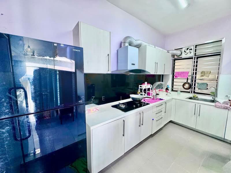 Service Residence for Sale at Jentayu Residensi @ Tampoi - Sze Lee - PropertyGuru.com.my