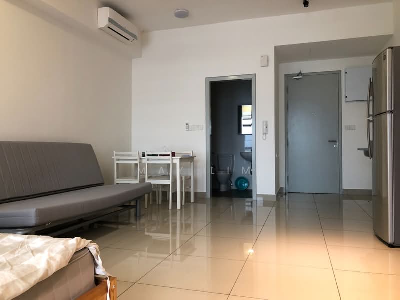 Utropolis Suites 2 untuk Untuk Disewa - RM 1,200 /bulan, Mac 2026 - Living Room - PropertyGuru.com.my
