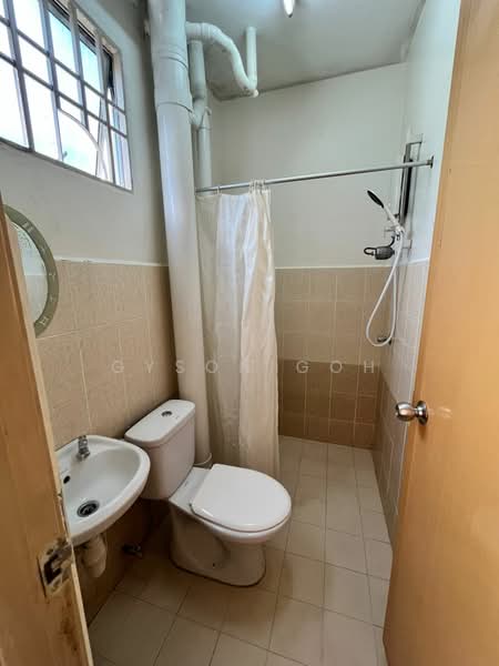 Apartment for Rent at Relau Vista Apartment - Gyson Goh - Bathroom - PropertyGuru.com.my