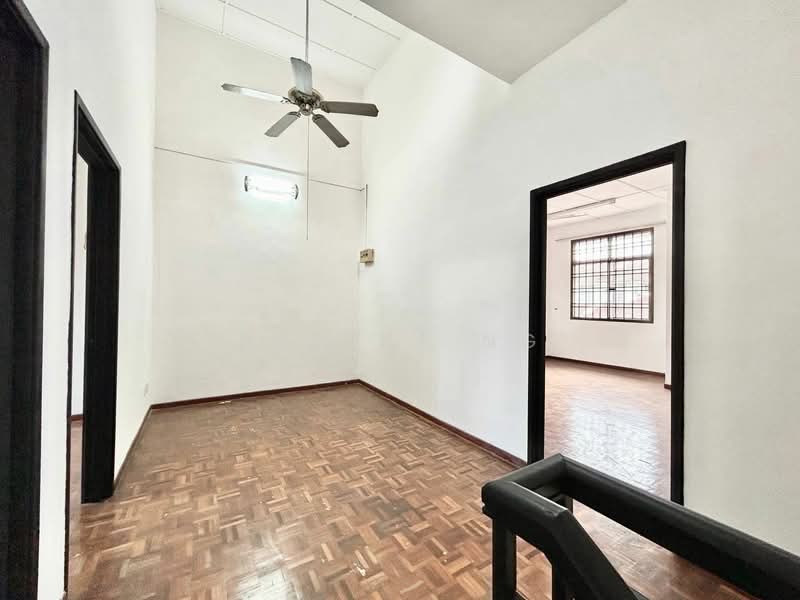 Rumah Teres 2 Tingkat untuk Dijual di Taman Setia Indah (Tebrau) - Regine Ng - Interior - PropertyGuru.com.my