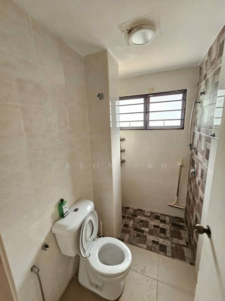 2.5-storey Terraced House for Sale in Puchong (Selangor) - Jason Tan - Bathroom - PropertyGuru.com.my