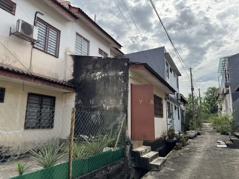 Rumah Teres 2 Tingkat untuk Dijual di Rawang (Selangor) - Daniel Yap - Exterior - PropertyGuru.com.my