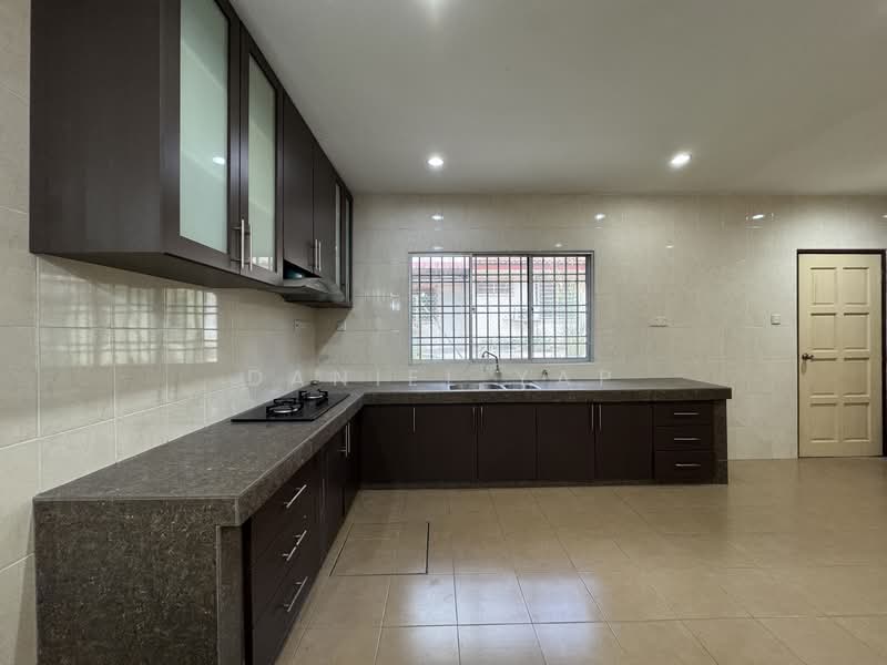 Rumah Teres 2 Tingkat untuk Dijual di Rawang (Selangor) - Daniel Yap - Kitchen - PropertyGuru.com.my