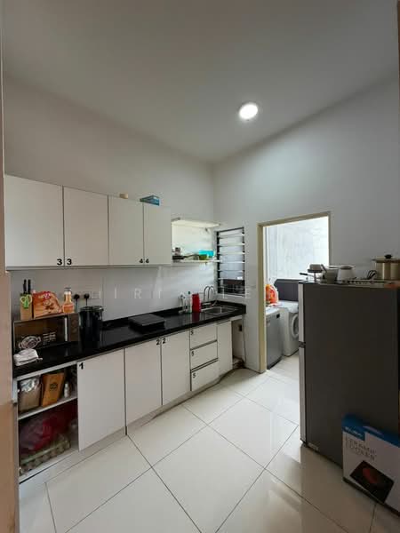 Condominium for Rent at The Hamilton - Iris Lee - Kitchen - PropertyGuru.com.my