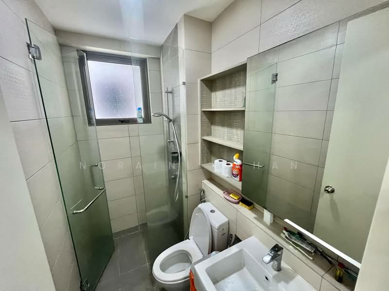 Condominium for Sale at Lake Point Residence - Noraini Dahan - Bathroom - PropertyGuru.com.my