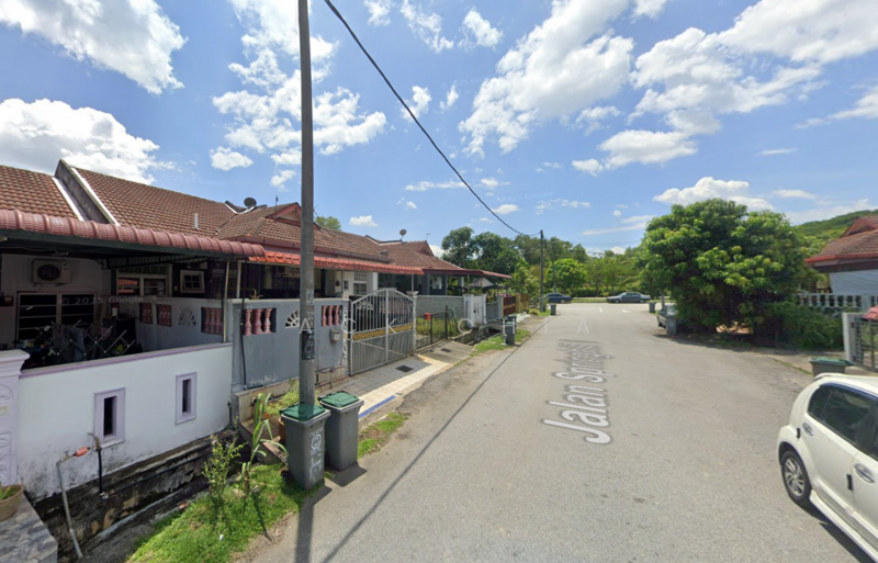 1-storey Terraced House for Sale in Bandar Springhill (Port Dickson) - Jack Chia - Exterior - PropertyGuru.com.my