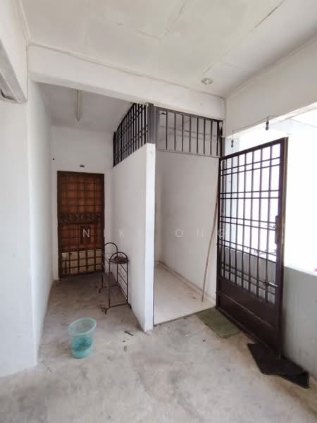 Flat for Sale at Perumahan Rakyat Lima Kedai - Niko Ong - Entrance - PropertyGuru.com.my