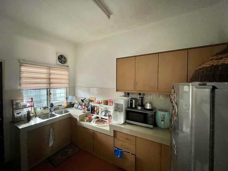 Terraced House for Sale in Seri Kembangan (Selangor) - Noraini Dahan - Kitchen - PropertyGuru.com.my