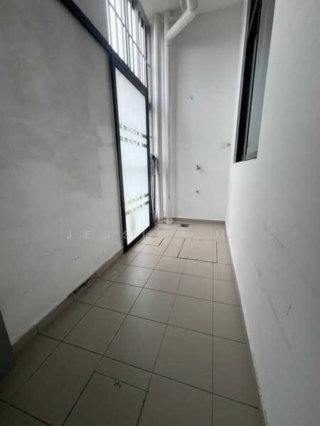 3-storey Terraced House for Rent in Bandar Seri Alam (Masai) - Jessica Ma - Corridor - PropertyGuru.com.my