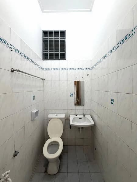 Terraced House for Sale in Ulu Tiram (Johor) - TY Tan - Bathroom - PropertyGuru.com.my