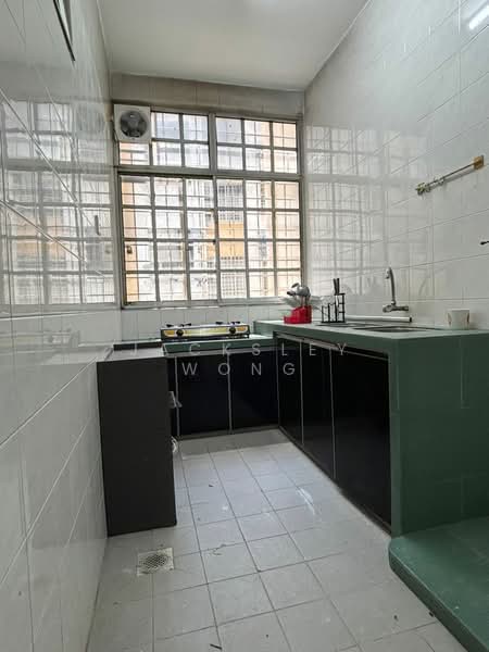 Condominium for Rent at Tiara Duta - Jacksley Wong - Kitchen - PropertyGuru.com.my