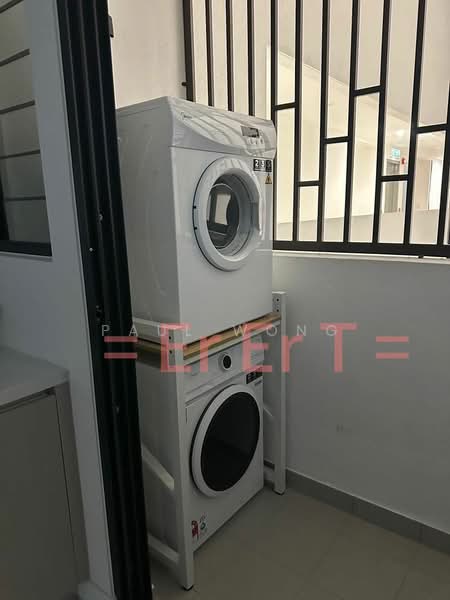 Kondominium untuk Disewa di Skyline KL - Paul Wong - Balcony - PropertyGuru.com.my