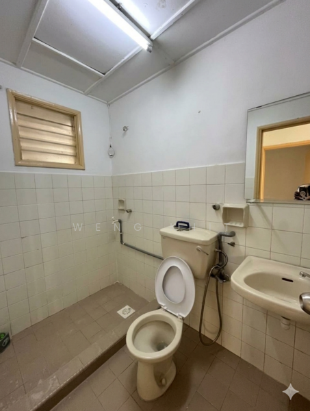 Apartment for Sale at Sri Jelatek - Weng Khit - Bathroom - PropertyGuru.com.my