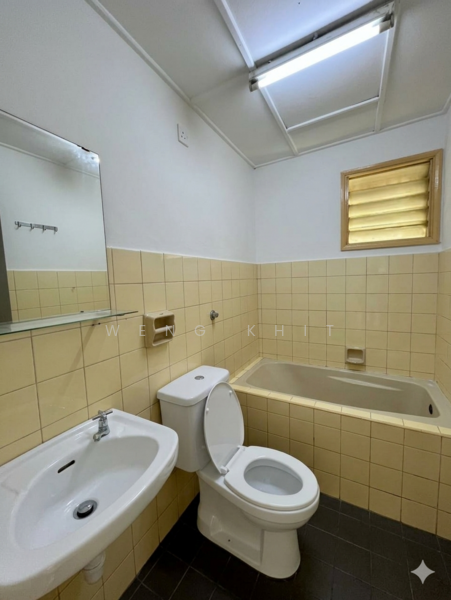 Apartment for Sale at Sri Jelatek - Weng Khit - Bathroom - PropertyGuru.com.my