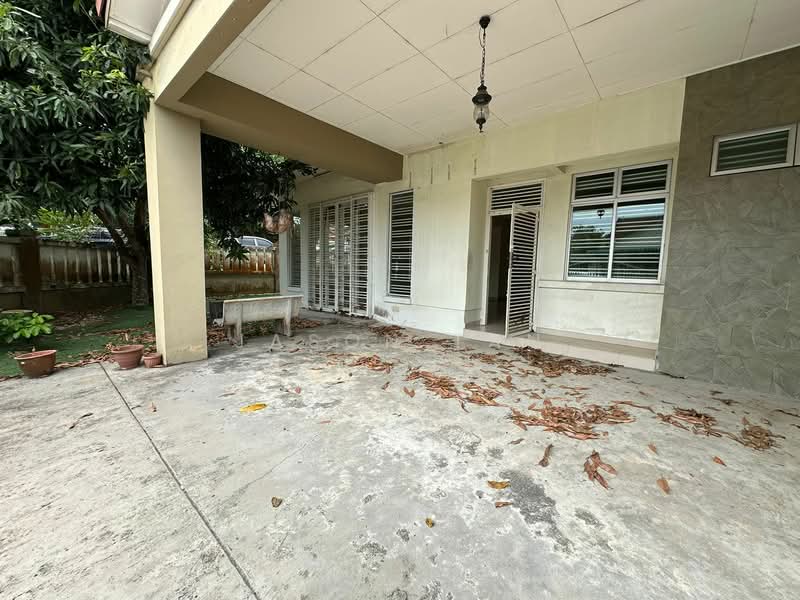1-storey Terraced House for Sale in Taman Daya (Johor Bahru) - Jason Tan - Exterior - PropertyGuru.com.my