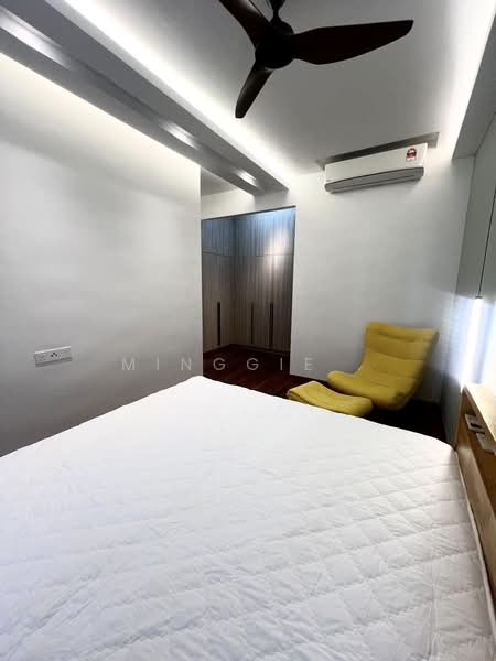 Condominium for Sale at Queens Residences Q1 @ Queens Waterfront - Minggie . - Bedroom - PropertyGuru.com.my