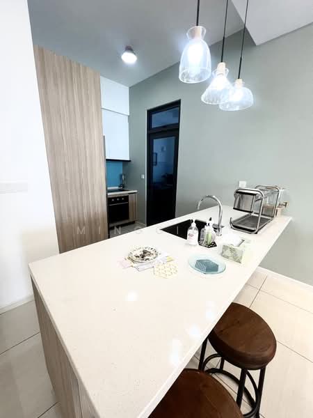 Condominium for Sale at Queens Residences Q1 @ Queens Waterfront - Minggie . - Kitchen - PropertyGuru.com.my
