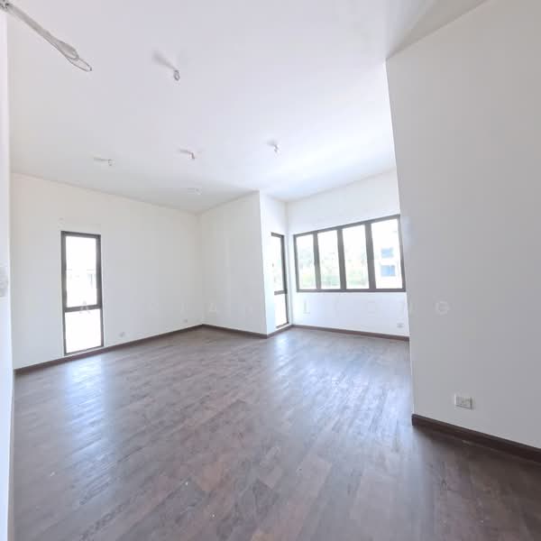 Semi-Detached House for Sale in Bandar Kinrara Seksyen 8 (Bandar Kinrara) - Adrian Leong - Living Room - PropertyGuru.com.my