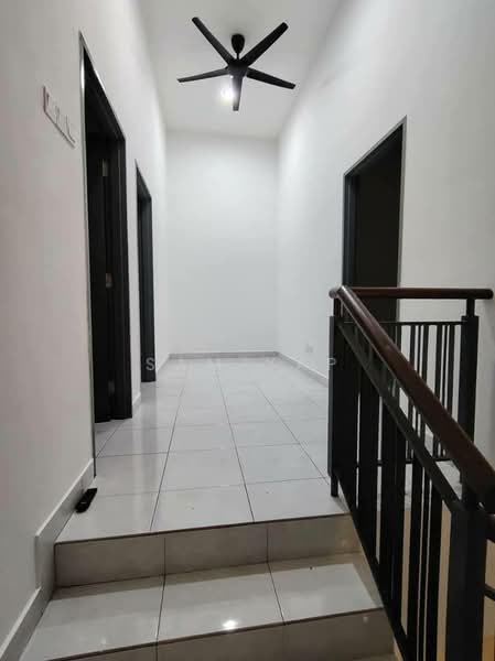 Jalan Bayu @ Pasir Gudang untuk Untuk Disewa - RM 2,000 /bulan, Mac 2026 - Corridor - PropertyGuru.com.my