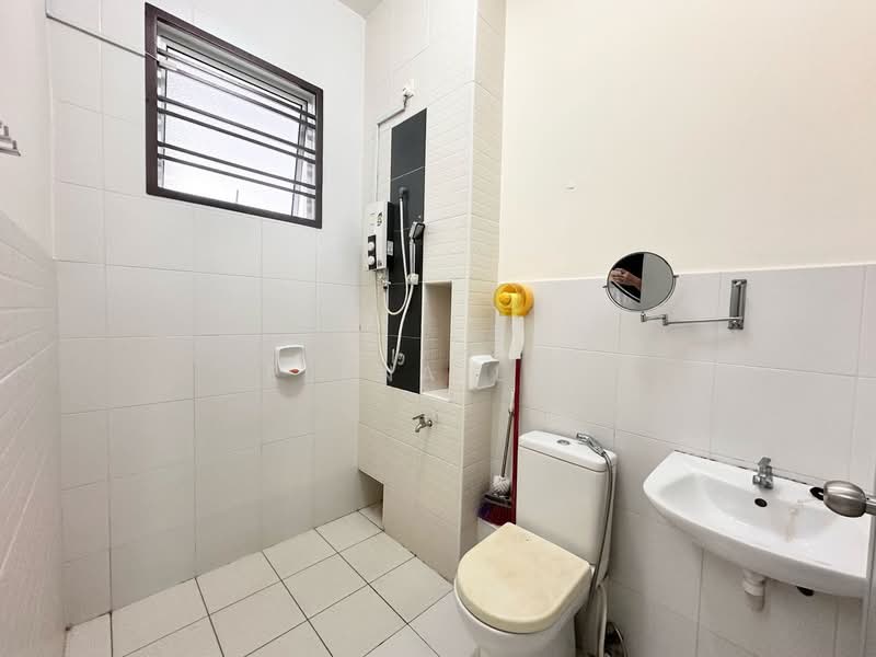 Rumah Teres 2 Tingkat untuk Disewa di Iskandar Puteri (Nusajaya) (Johor) - Elena Lye - Bathroom - PropertyGuru.com.my