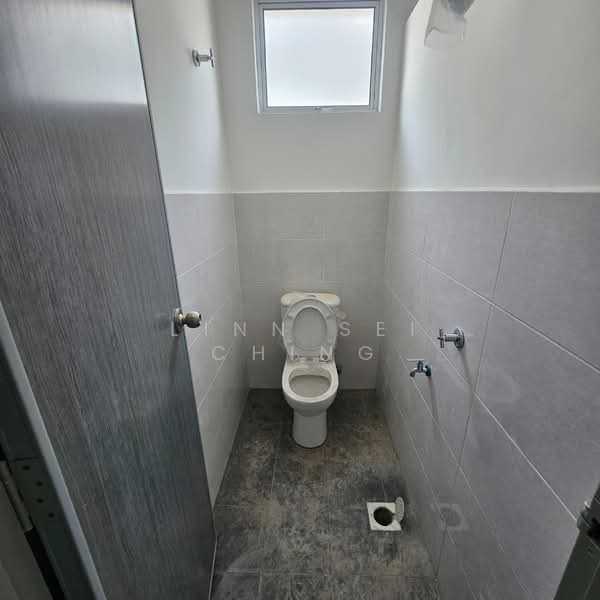 Business Centre Melaka, Ayer Keroh untuk Untuk Disewa - RM 5,500 /bulan, Apr 2026 - Bathroom - PropertyGuru.com.my