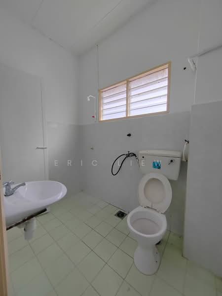 2-storey Terraced House for Sale in Taman Maju (Kajang) - Eric Liew - Bathroom - PropertyGuru.com.my
