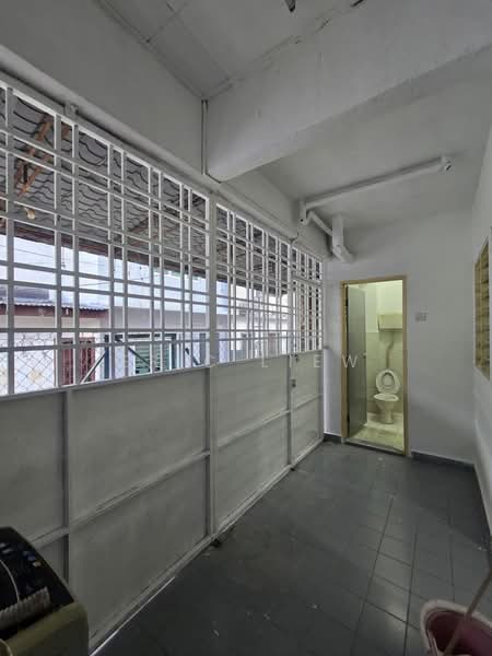 2-storey Terraced House for Sale in Taman Maju (Kajang) - Eric Liew - Bathroom - PropertyGuru.com.my