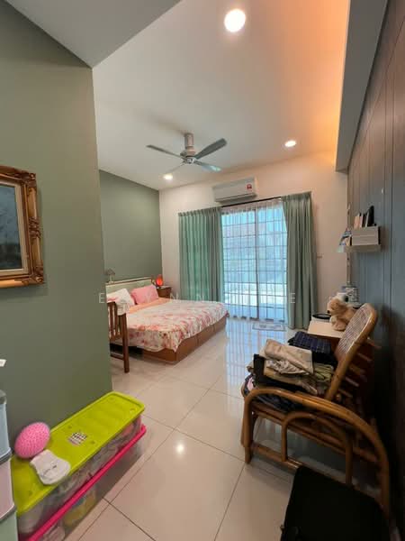 Sanctuary villas untuk Untuk Dijual - RM 1,000,000, Mac 2026 - Bedroom - PropertyGuru.com.my