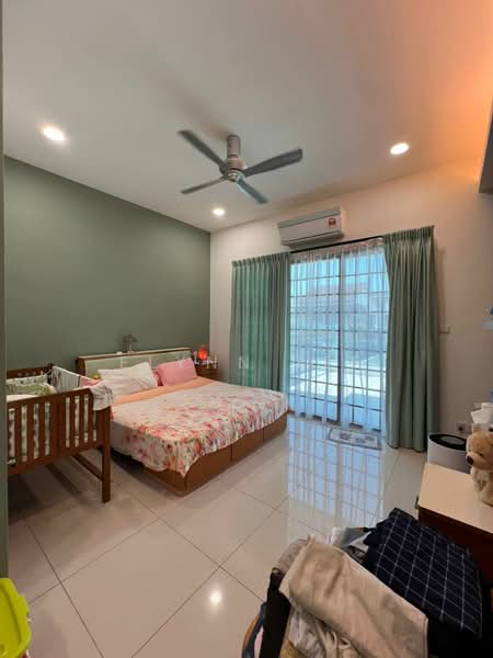 Sanctuary villas untuk Untuk Dijual - RM 1,000,000, Mac 2026 - Bedroom - PropertyGuru.com.my