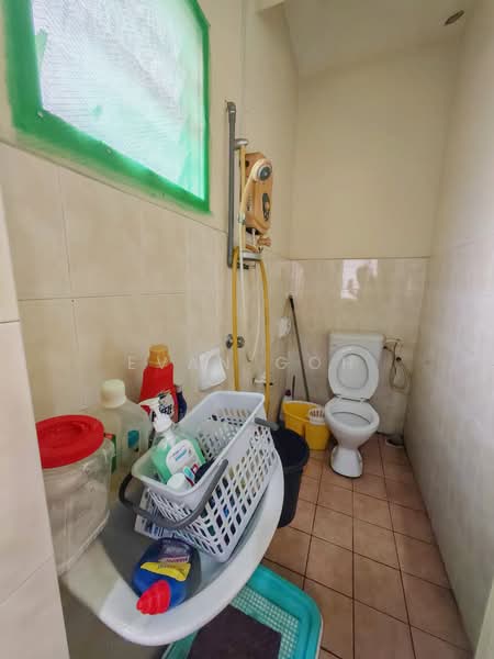 2-storey Terraced House for Sale in Taman Tasik Puchong (Puchong) - Evan Goh - Bathroom - PropertyGuru.com.my