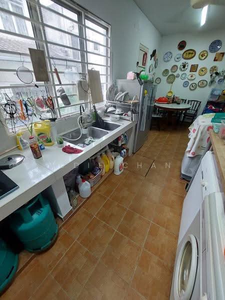 Rumah Teres 2-Tingkat untuk Dijual di Taman Sierra Ukay (Ulu Kelang) - Eddie Chan - Kitchen - PropertyGuru.com.my