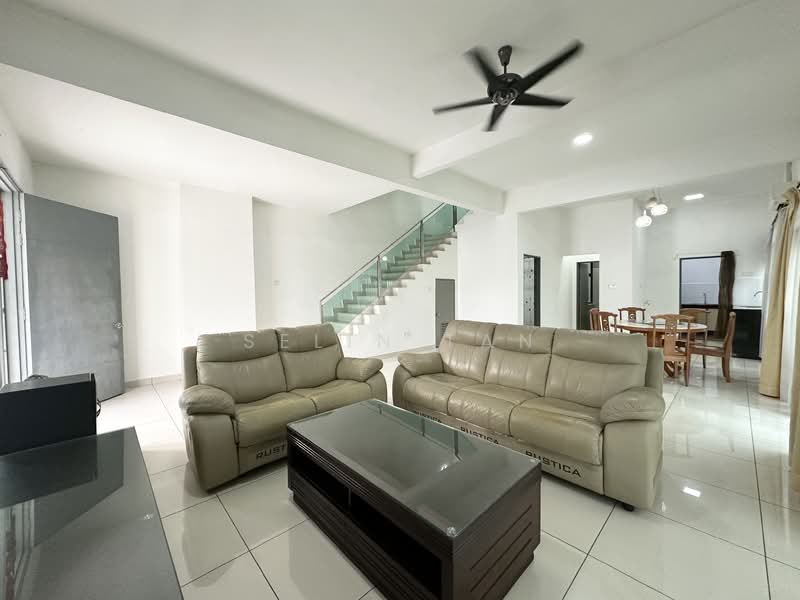 Cluster House for Sale in Skudai (Johor) - Selin Tan - Living Room - PropertyGuru.com.my