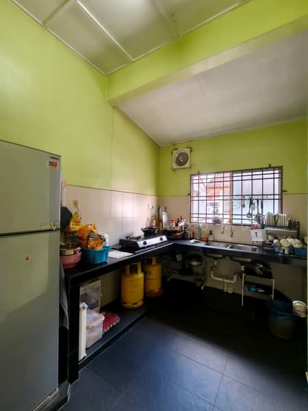 1-storey Terraced House for Sale in Taman Setia Indah (Tebrau) - Vera Cheong - Kitchen - PropertyGuru.com.my