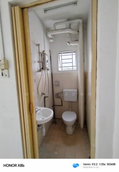 Pangsapuri untuk Dijual di Casa Riana - Mike Leong - Bathroom - PropertyGuru.com.my
