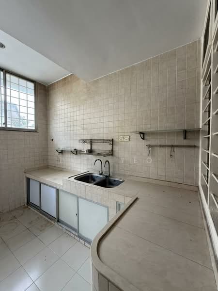 Taman Desa Cemerlang untuk Untuk Dijual - RM 640,000, Mac 2026 - Kitchen - PropertyGuru.com.my