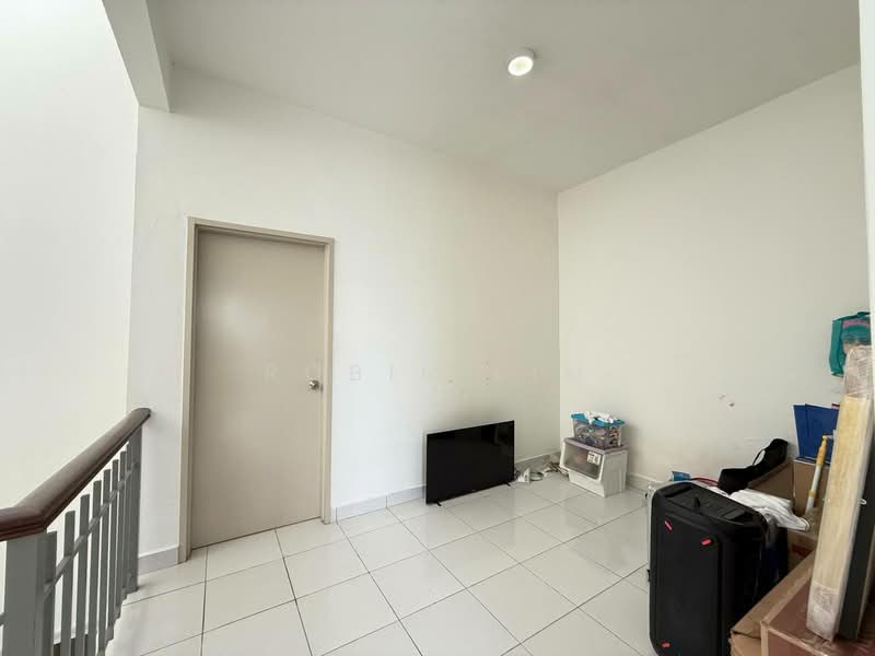 2.5-storey Terraced House for Sale in Bandar Seri Alam (Masai) - Robin Lim - Interior - PropertyGuru.com.my