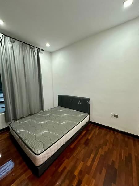 Rumah Teres 2 Tingkat untuk Dijual di Leisure Farm (Gelang Patah) - CS Tan - Bedroom - PropertyGuru.com.my