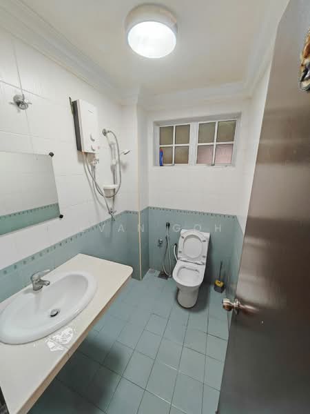 Saujana Puchong SP10 untuk Untuk Dijual - RM 670,000, Mac 2026 - Bathroom - PropertyGuru.com.my