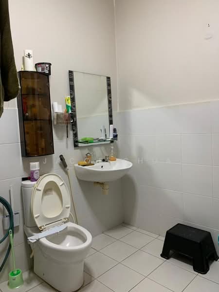 2-storey Terraced House for Sale in Setia Tropika (Johor Bahru) - Jacob Chua - Bathroom - PropertyGuru.com.my