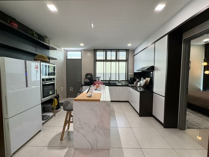 Semi-Detached House for Sale in Taman Sutera (Johor Bahru) - Tracy Ong - Kitchen - PropertyGuru.com.my
