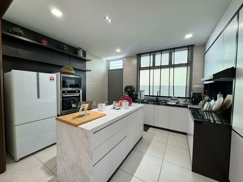 Semi-Detached House for Sale in Taman Sutera (Johor Bahru) - Tracy Ong - Kitchen - PropertyGuru.com.my